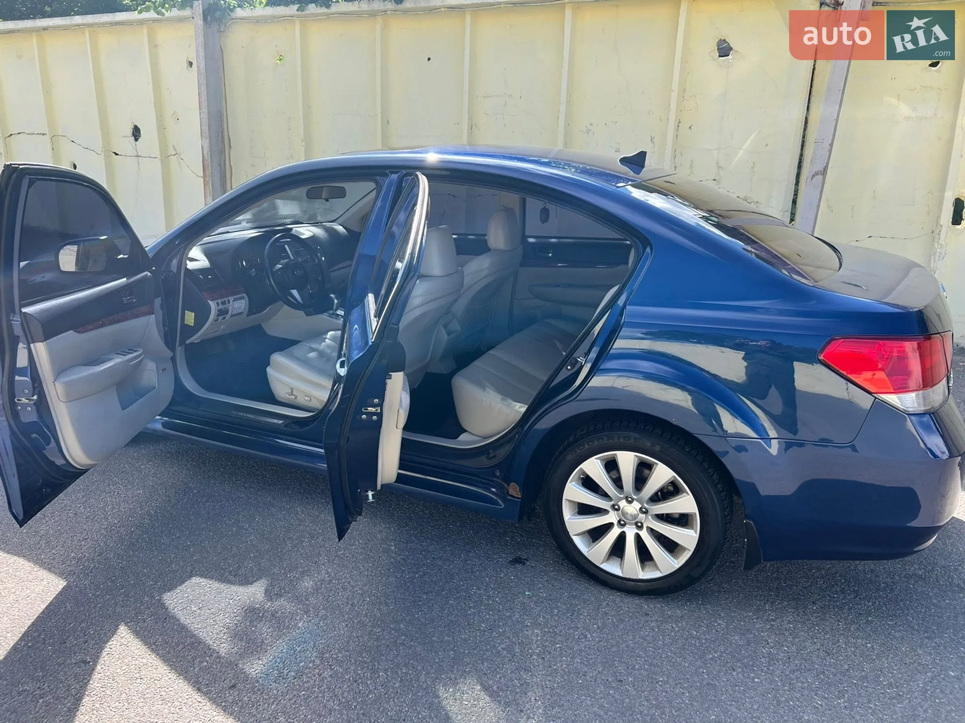 2010 Subaru Legacy - мініатюра 5