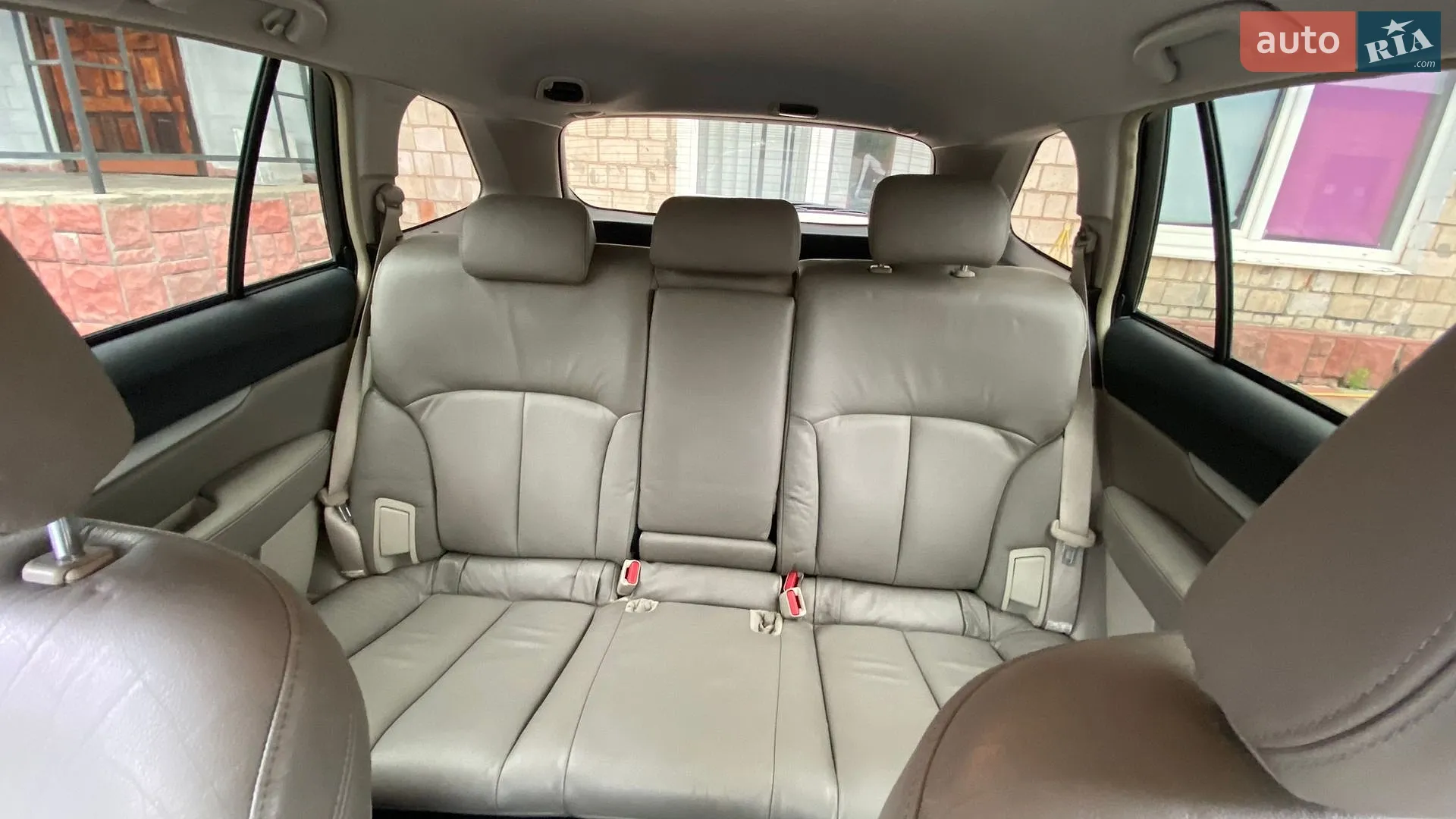 2010 Subaru Legacy - мініатюра 4