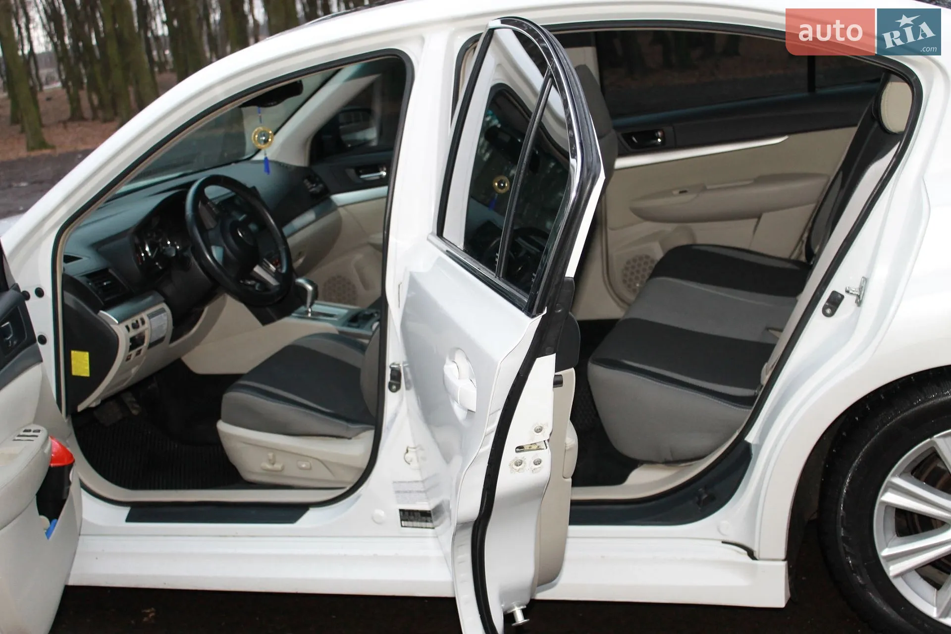 2011 Subaru Legacy - мініатюра 13