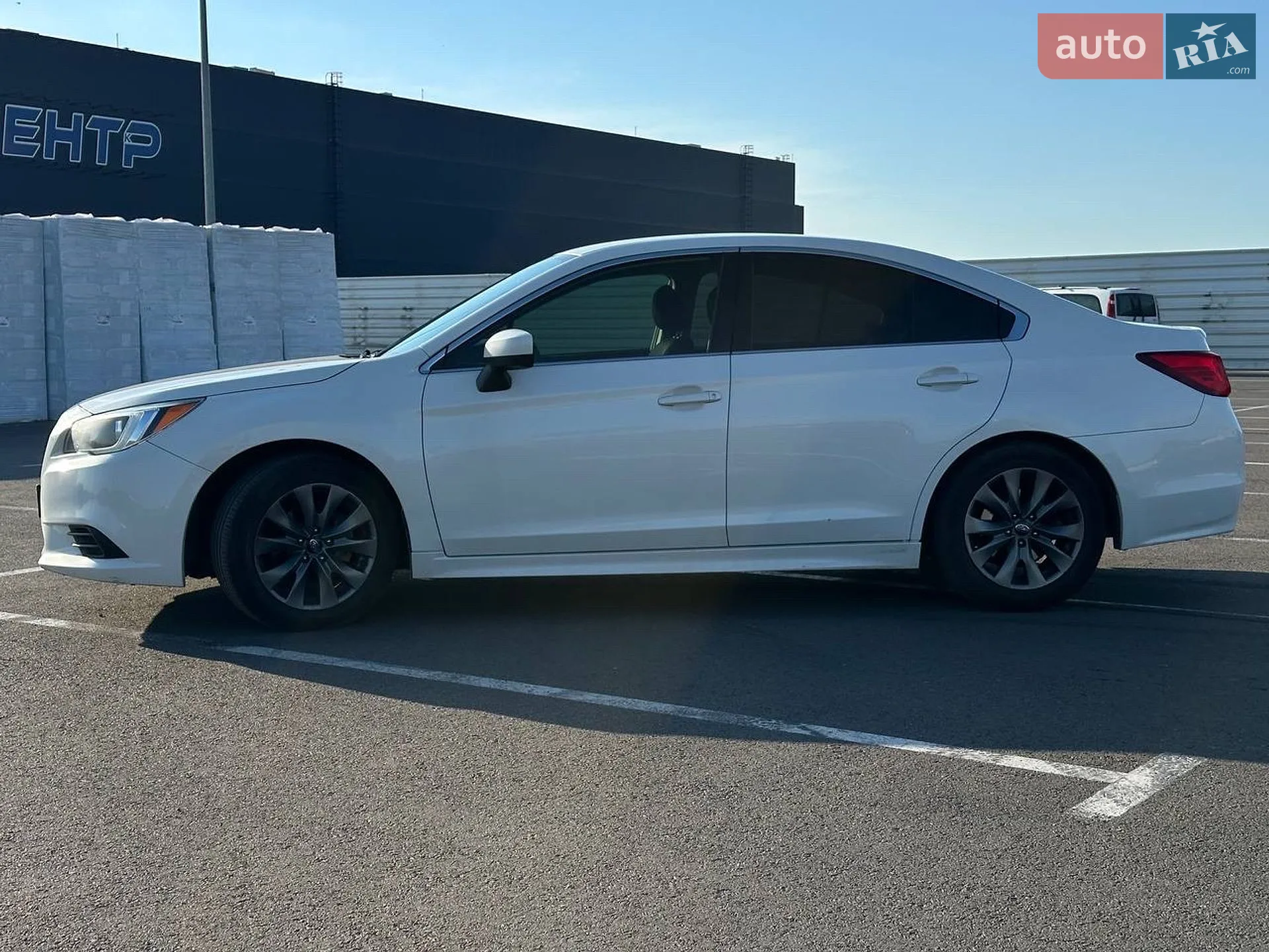 2017 Subaru Legacy - мініатюра 3