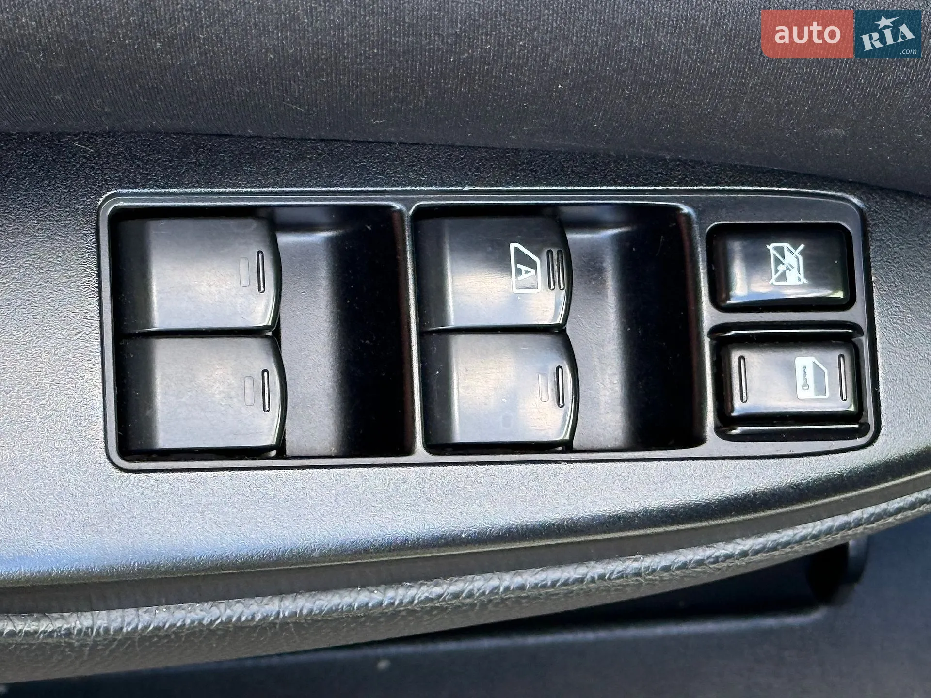 2012 Subaru Legacy - мініатюра 38