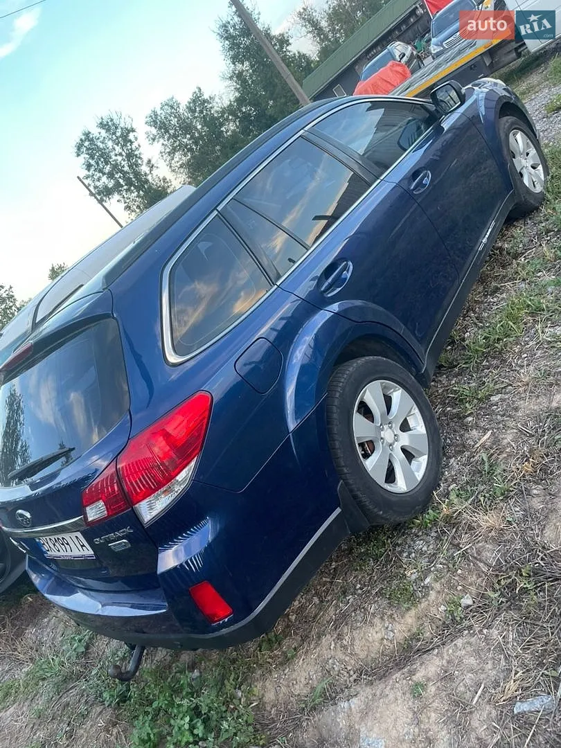 2010 Subaru Legacy - мініатюра 8