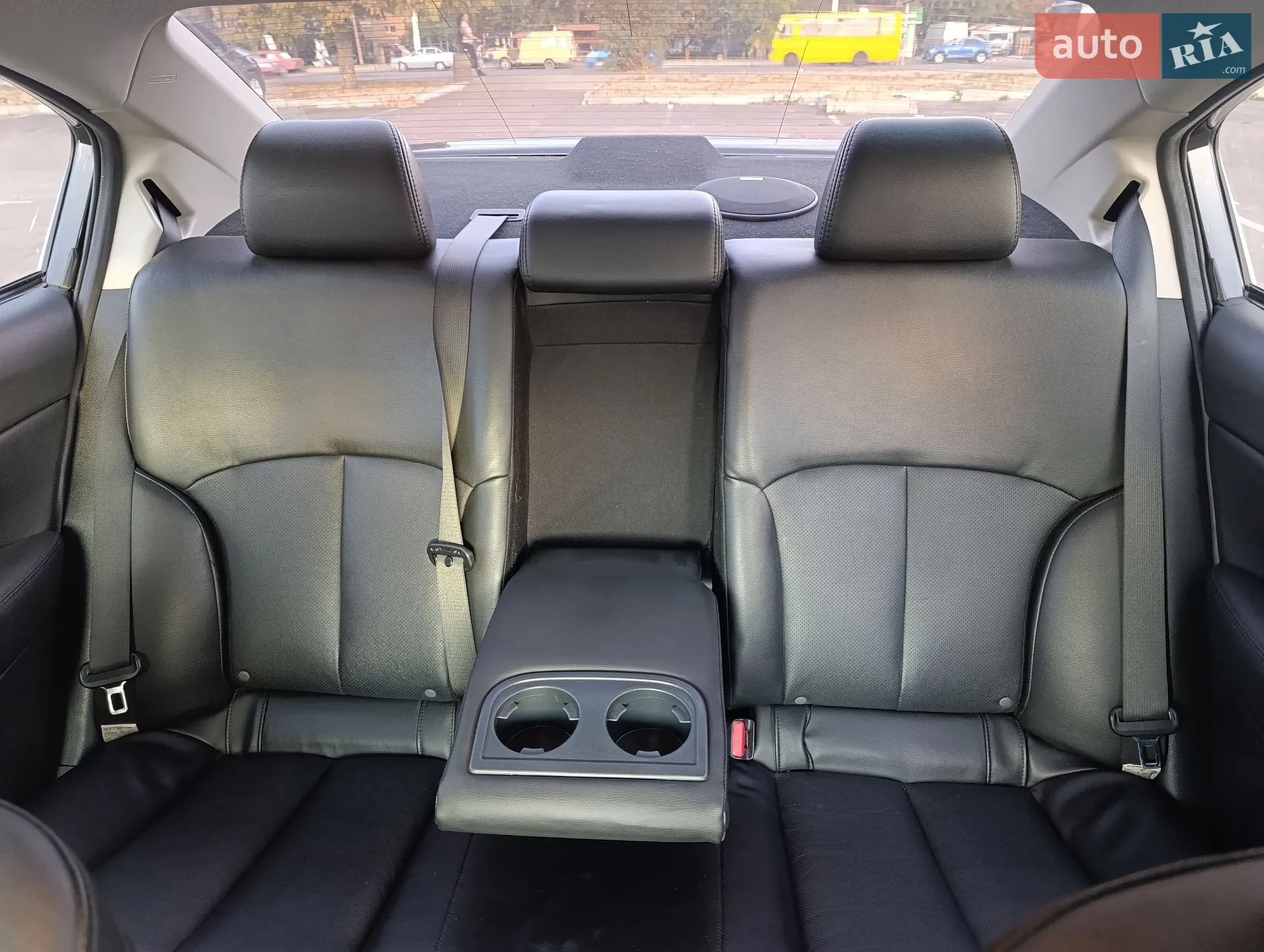 2012 Subaru Legacy - мініатюра 11