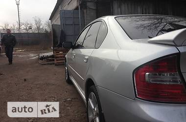 Седан Subaru Legacy 2004 в 