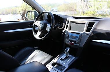Универсал Subaru Outback 2011 в 