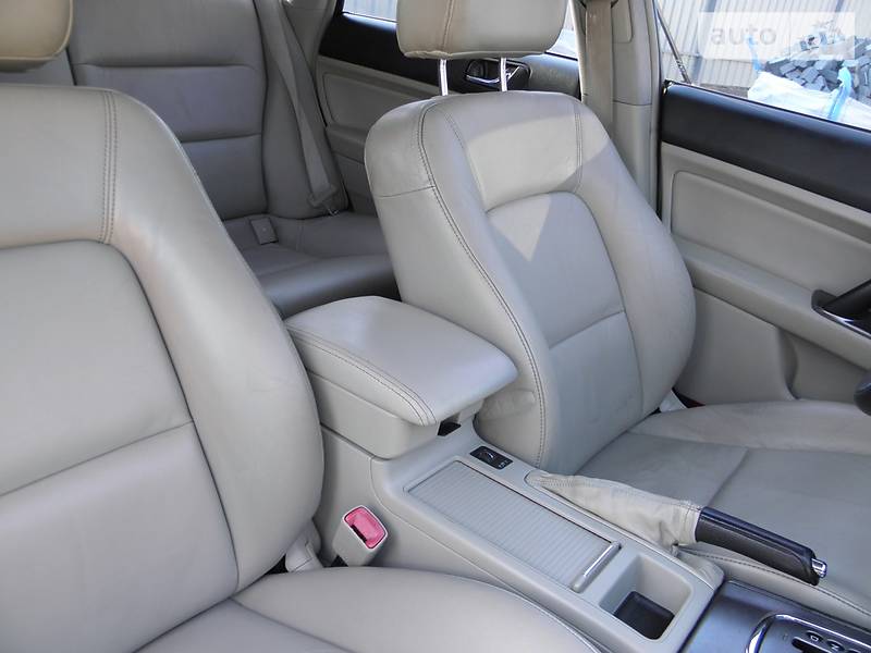 Внедорожник / Кроссовер Subaru Outback 2004 в Киеве