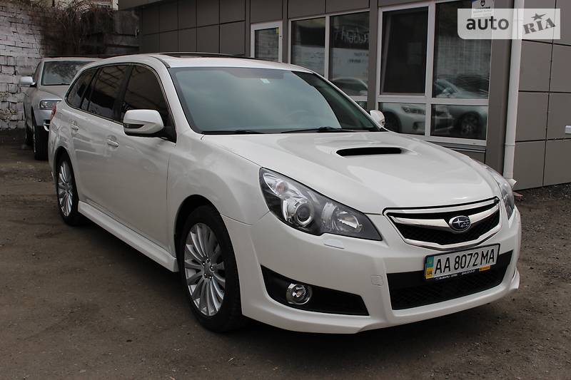 Subaru Outback 2012 року