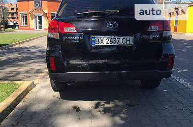 Позашляховик / Кросовер Subaru Outback 2014 в Хмельницькому