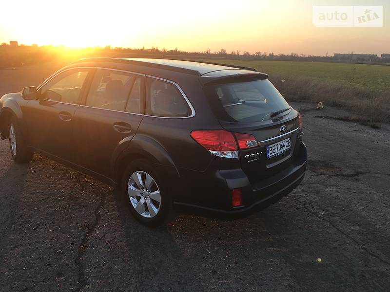 Універсал Subaru Outback 2010 в Баштанці