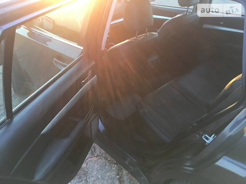 Універсал Subaru Outback 2010 в Баштанці