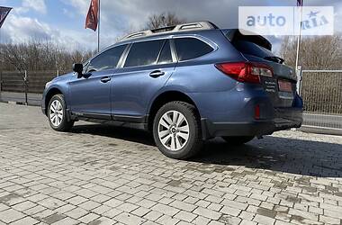 Позашляховик / Кросовер Subaru Outback 2016 в 