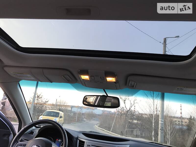 Універсал Subaru Outback 2013 в Чернівцях