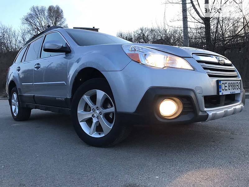 Універсал Subaru Outback 2013 в Чернівцях