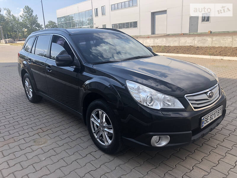 Позашляховик / Кросовер Subaru Outback 2011 в Миколаєві