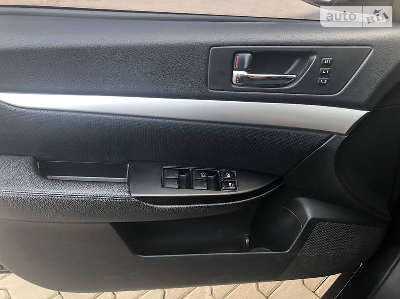 Позашляховик / Кросовер Subaru Outback 2011 в Миколаєві