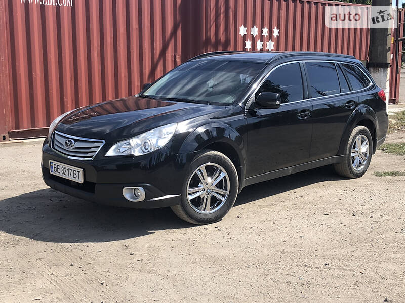 Позашляховик / Кросовер Subaru Outback 2011 в Миколаєві