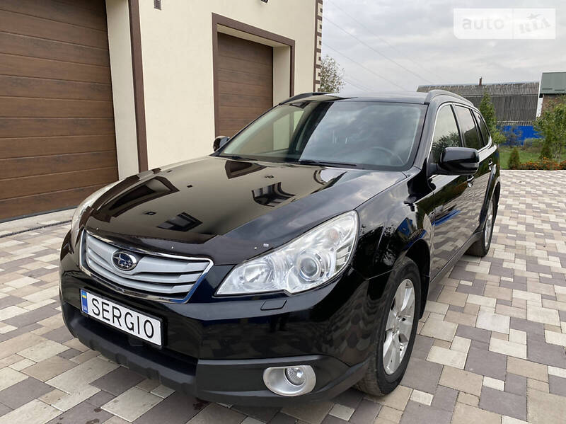 Универсал Subaru Outback 2011 в Хмельницком