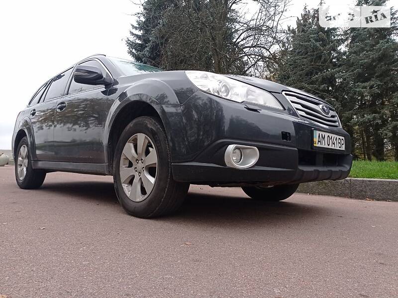Позашляховик / Кросовер Subaru Outback 2011 в Житомирі