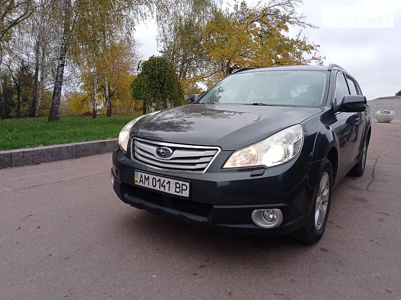 Позашляховик / Кросовер Subaru Outback 2011 в Житомирі
