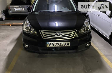 Хэтчбек Subaru Outback 2010 в Киеве