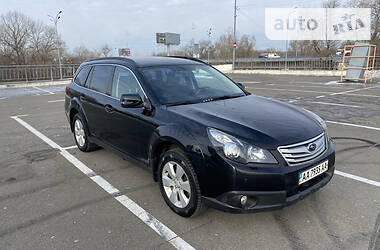 Хэтчбек Subaru Outback 2010 в Киеве