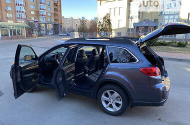 Універсал Subaru Outback 2013 в Києві