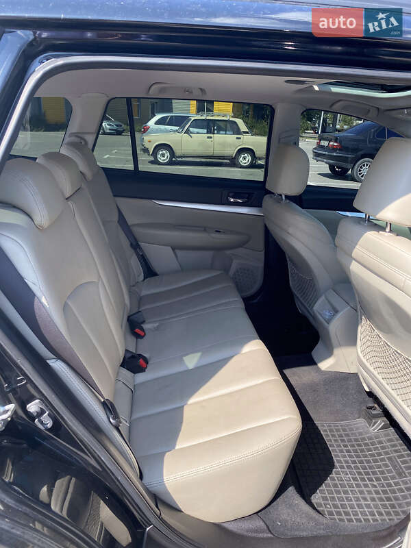 Универсал Subaru Outback 2010 в Днепре