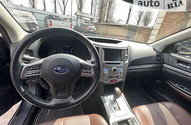 Універсал Subaru Outback 2014 в Черкасах