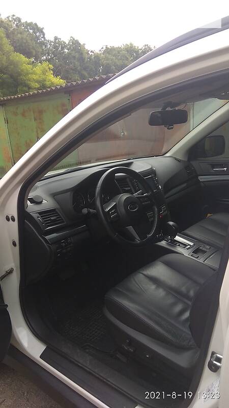 Універсал Subaru Outback 2011 в Одесі