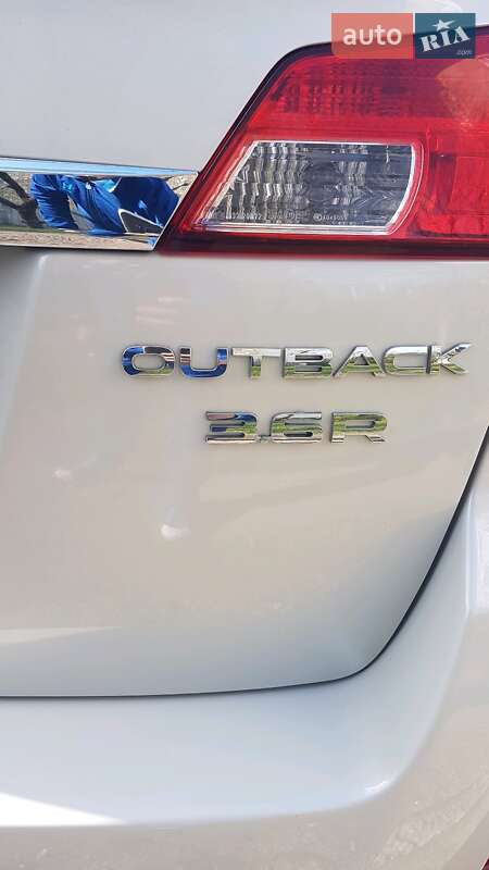 Універсал Subaru Outback 2010 в Черкасах