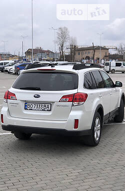 Позашляховик / Кросовер Subaru Outback 2012 в Тернополі