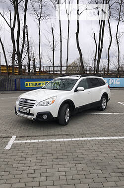 Позашляховик / Кросовер Subaru Outback 2012 в Тернополі