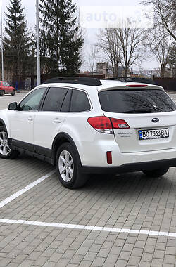 Позашляховик / Кросовер Subaru Outback 2012 в Тернополі