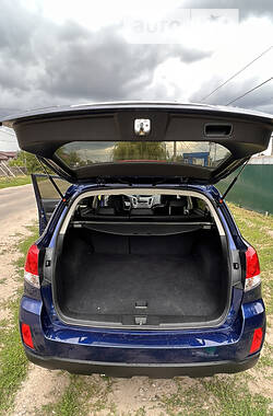 Внедорожник / Кроссовер Subaru Outback 2011 в Вишневом