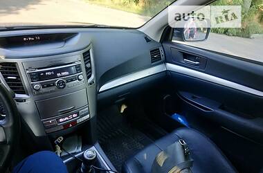 Універсал Subaru Outback 2010 в Дніпрі
