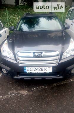 Универсал Subaru Outback 2013 в Львове