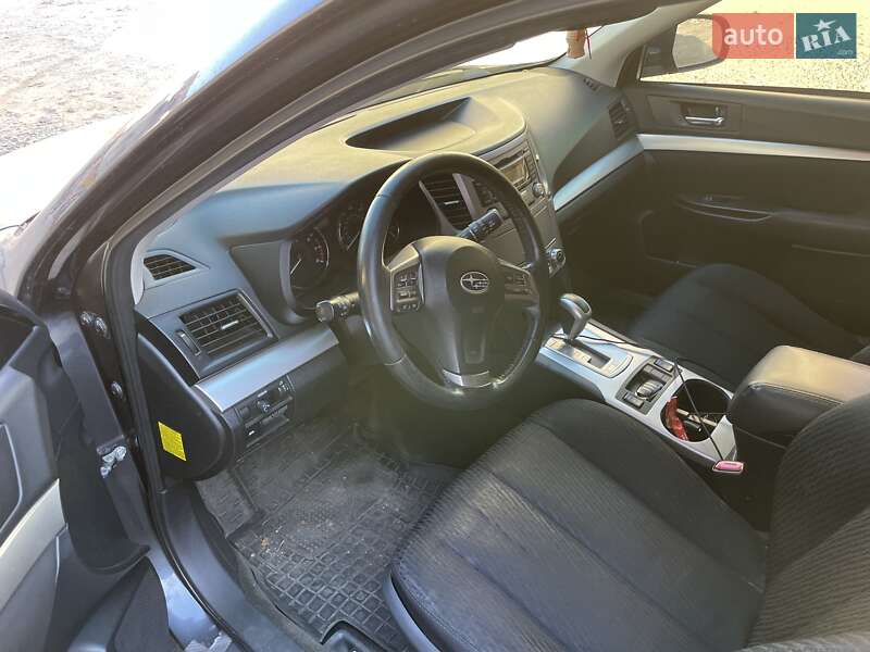 Універсал Subaru Outback 2012 в Ужгороді