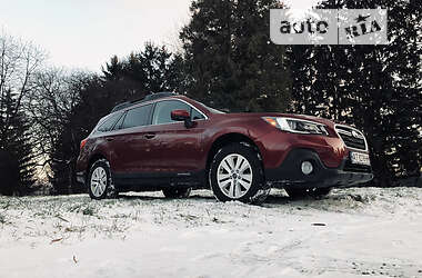 Позашляховик / Кросовер Subaru Outback 2015 в Бурштині