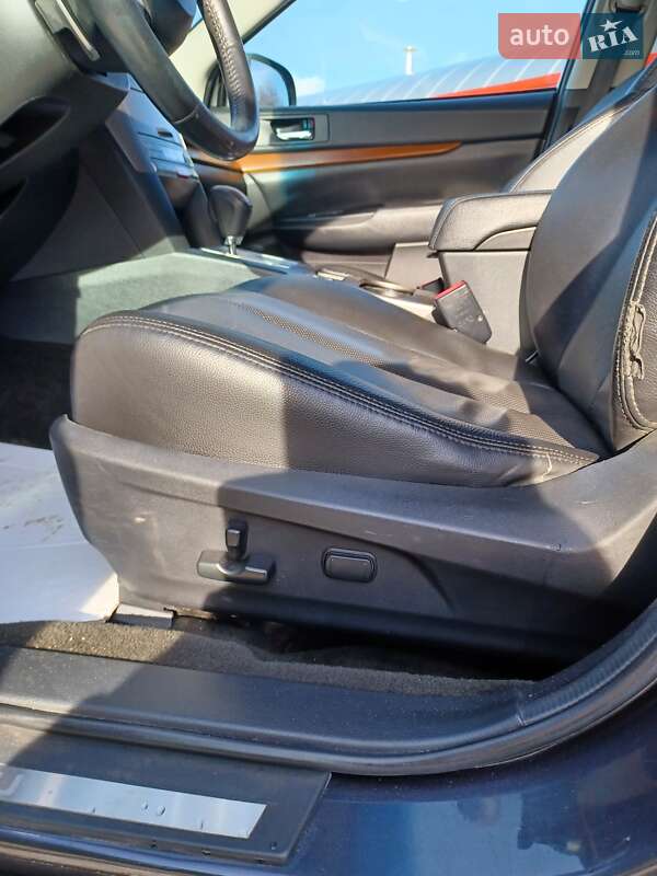 Універсал Subaru Outback 2012 в Тернополі