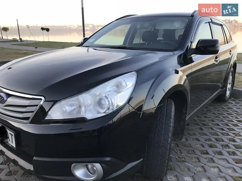 Subaru Outback 2011