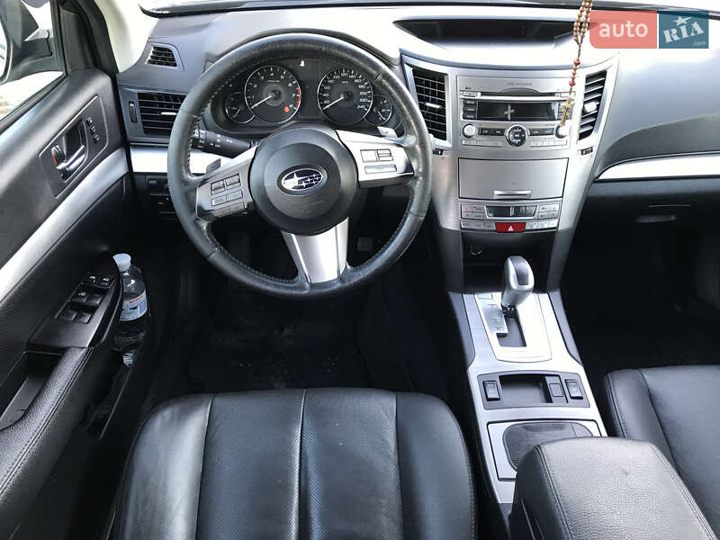 Универсал Subaru Outback 2011 в Тернополе