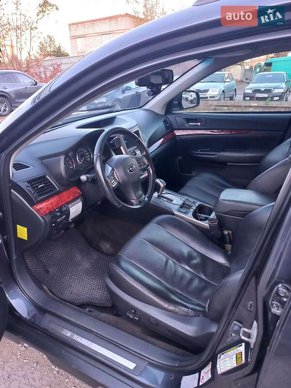 Универсал Subaru Outback 2012 в Виннице