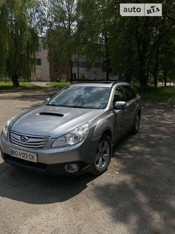 Универсал Subaru Outback 2011 в Тернополе