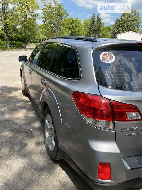 Универсал Subaru Outback 2011 в Тернополе