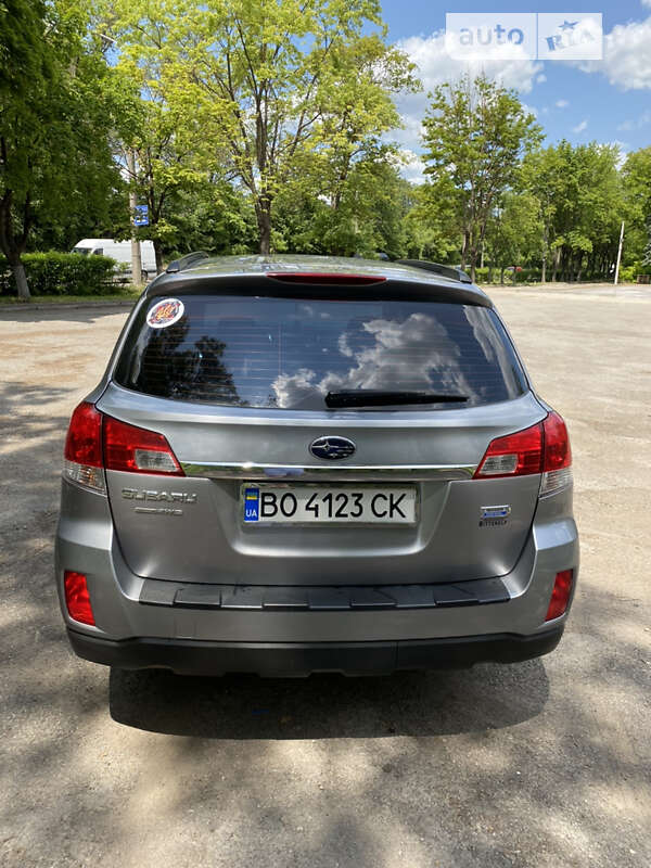 Универсал Subaru Outback 2011 в Тернополе