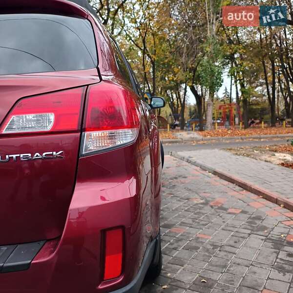 Универсал Subaru Outback 2012 в Николаеве