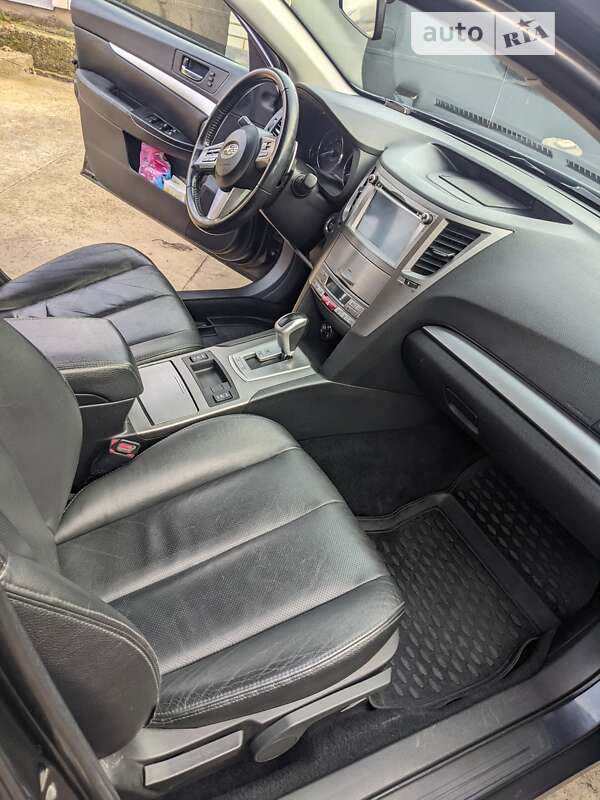 Универсал Subaru Outback 2011 в Жмеринке
