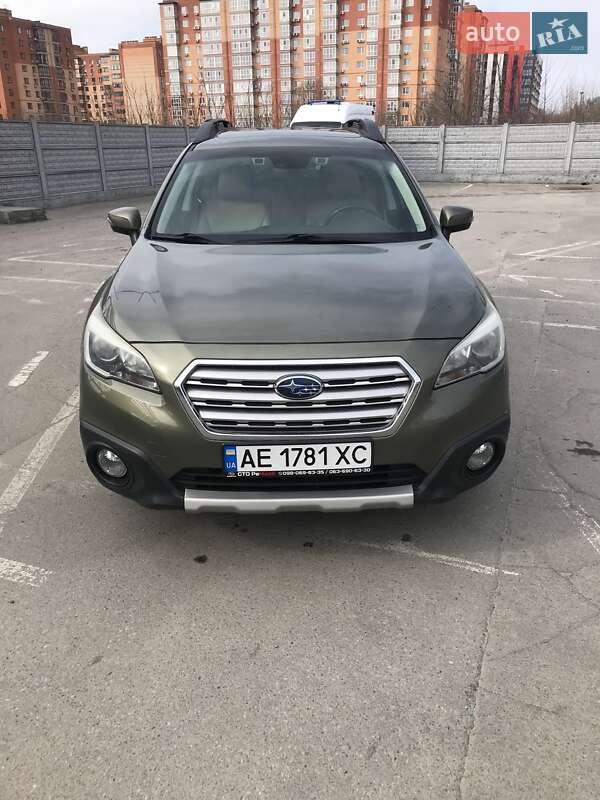 Subaru Outback 2016