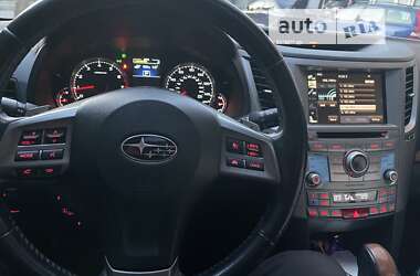 Универсал Subaru Outback 2014 в Хмельницком