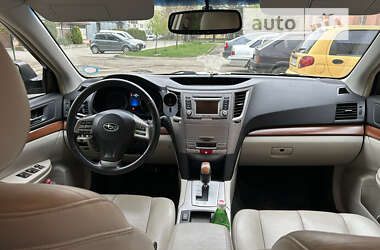 Универсал Subaru Outback 2013 в Ужгороде